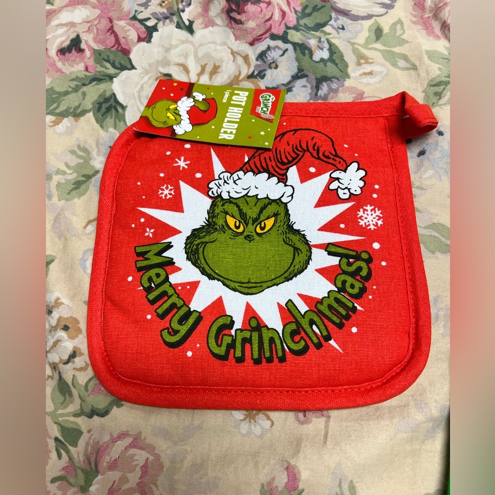 Grinch tea towel & pot holder - Picture 2 of 10